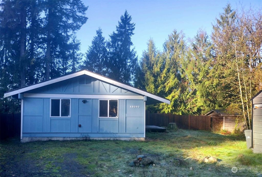 Photo of 13020 W Loop View Drive, Granite Falls, WA 98252 (MLS # 2179647)