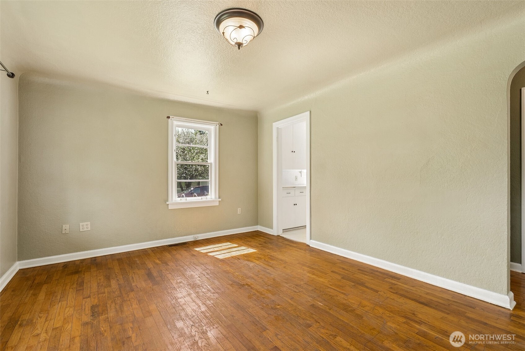 Olympia, Washington 98506, United States, 3 Bedrooms Bedrooms, ,2 BathroomsBathrooms,Residential,Pending,131048