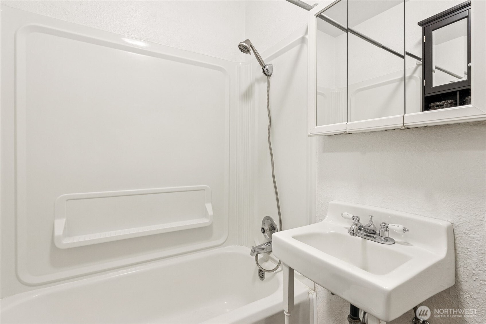 Olympia, Washington 98506, United States, 3 Bedrooms Bedrooms, ,2 BathroomsBathrooms,Residential,Pending,131048