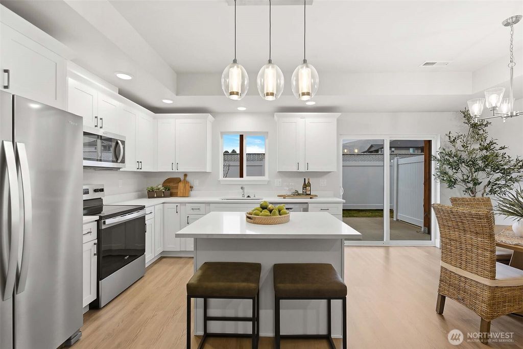 Photo of 1075 Red Apple Road #C10, Wenatchee, WA 98801 (MLS # 2512743)