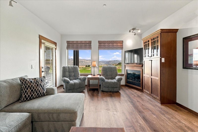 1030 Desert Canyon Boulevard 202