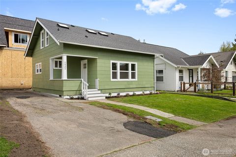 Photo of 2432 Grant Street, Bellingham, WA 98225 (MLS # 2512379)
