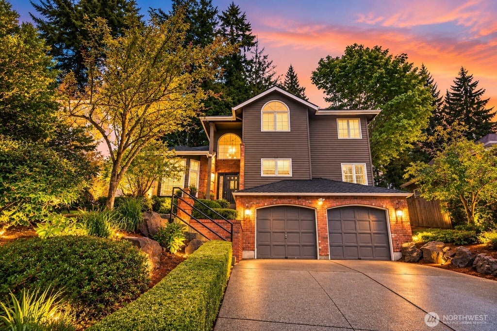 Photo of 1010 106th Avenue SE, Bellevue, WA 98004 (MLS # 2567490)
