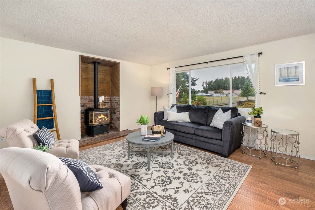 Photo of 18636 SE 268th Street, Covington, WA 98042 (MLS # 2166288)