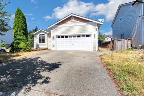 Photo of 15334 104th Avenue SE, Yelm, WA 98597 (MLS # 2553581)
