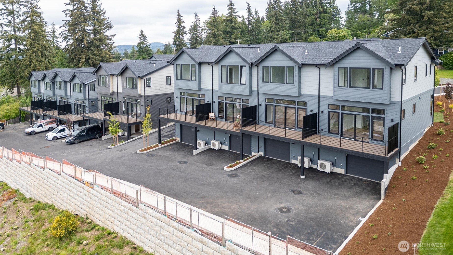 1109 Divine Lane