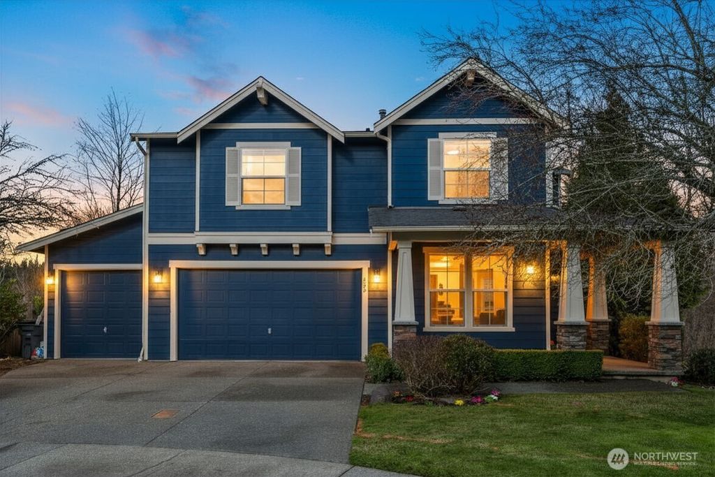 Photo of 252 245th Place NE, Sammamish, WA 98074 (MLS # 2498960)