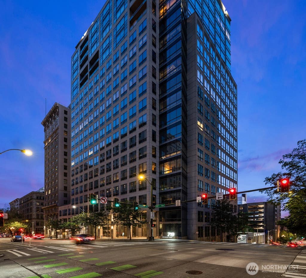 Photo of 715 2nd Avenue #1504, Seattle, WA 98101 (MLS # 2563191)