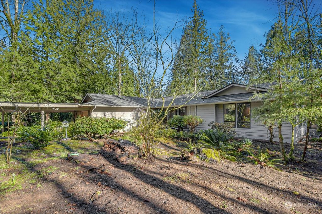 Photo of 2302 SE 200TH Avenue, Sammamish, WA 98075 (MLS # 2199446)