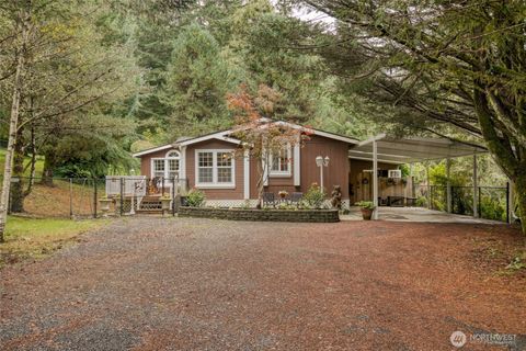 Photo of 4214 Wishkah Road, Aberdeen, WA 98520 (MLS # 2439906)