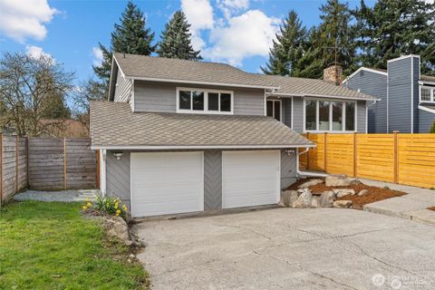 Photo of 7407 25th Avenue NE, Seattle, WA 98115 (MLS # 2509783)