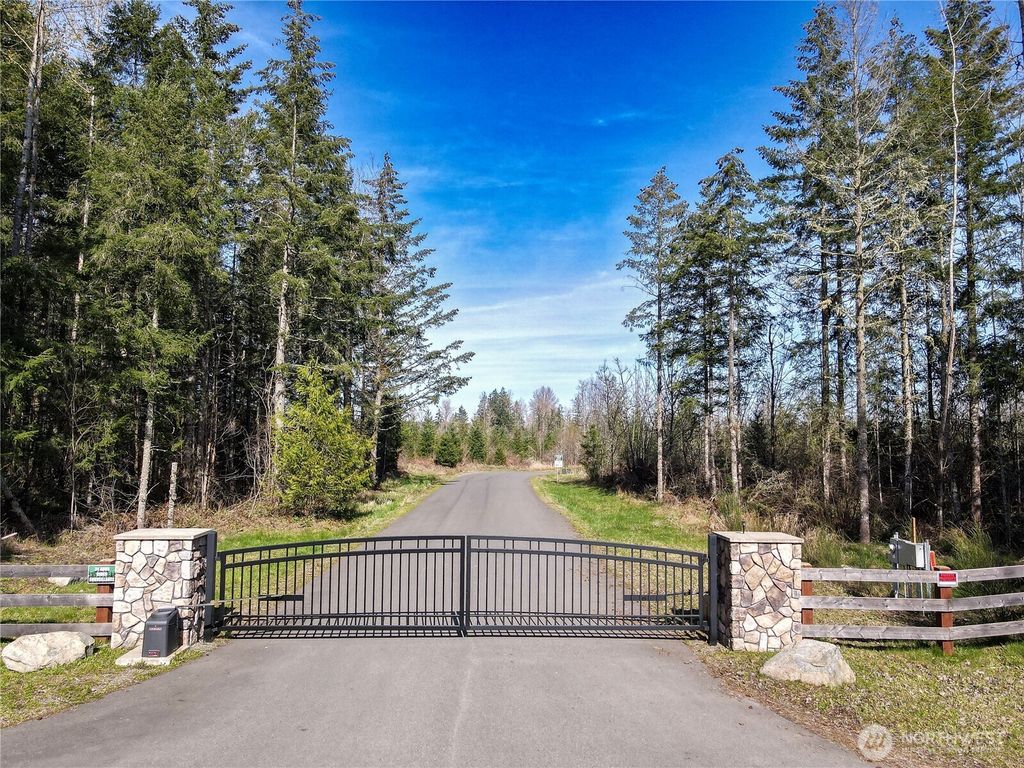 Photo of 1631 334th Street E, Roy, WA 98580 (MLS # 2511120)