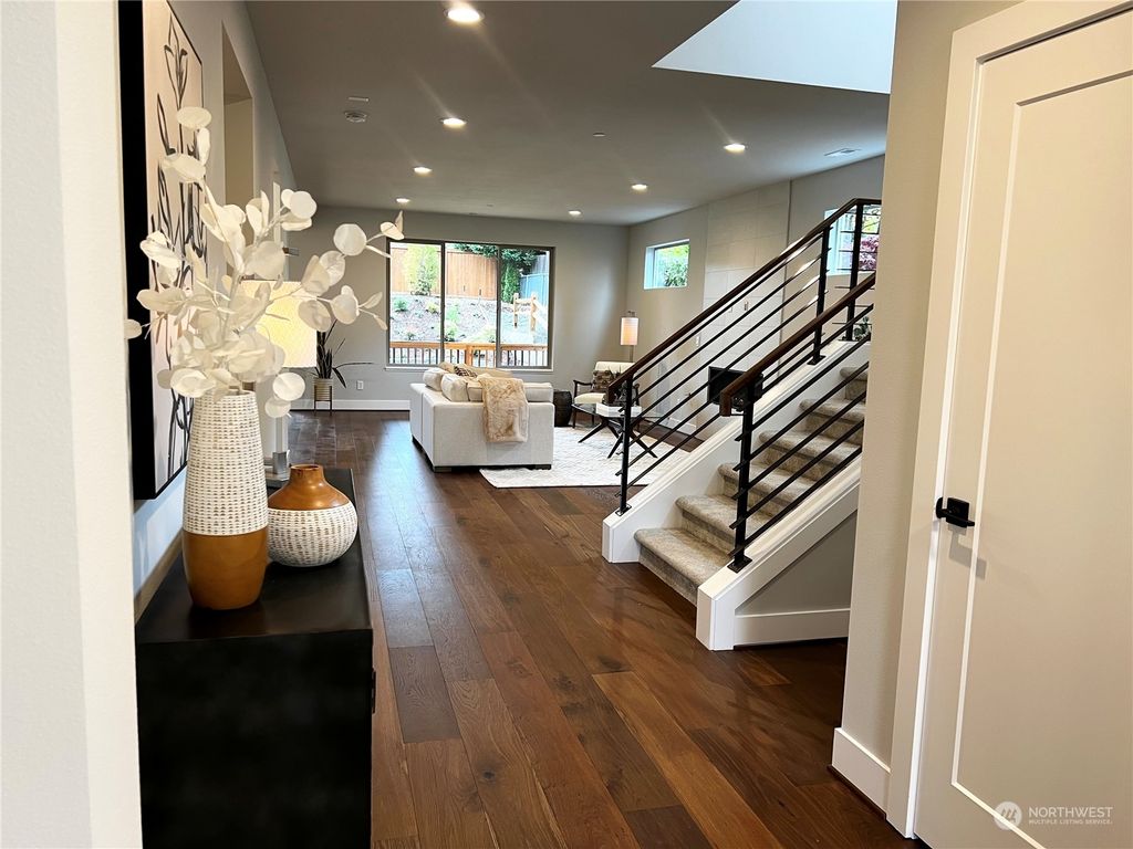 Photo of 16023 124th Court NE, Woodinville, WA 98072 (MLS # 1983057)