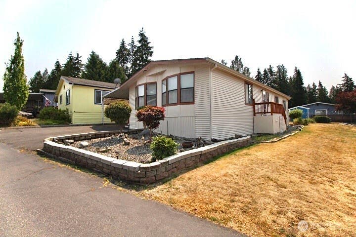 Photo of 2101 S 324th Street #27, Federal Way, WA 98003 (MLS # 2565401)