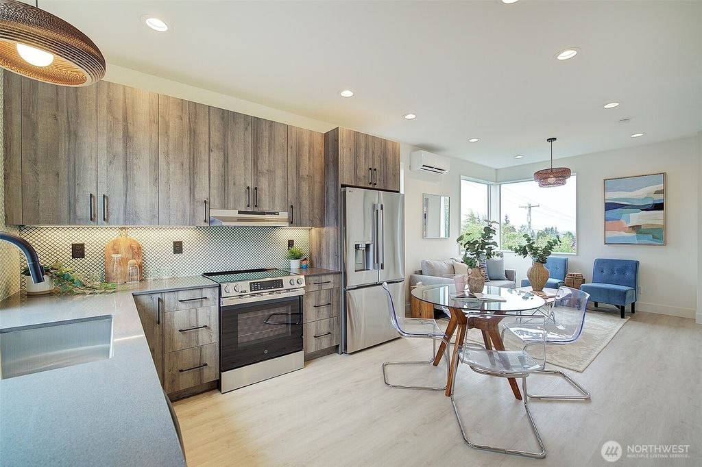 Photo of 7912 34th Avenue SW #B, Seattle, WA 98126 (MLS # 2519837)