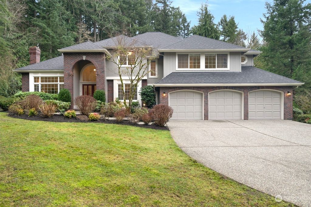 Photo of 15216 NE 156th Street, Woodinville, WA 98072 (MLS # 2194317)