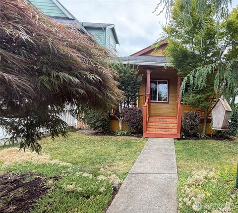 Photo of 521 Avenue C, Snohomish, WA 98290 (MLS # 2560365)