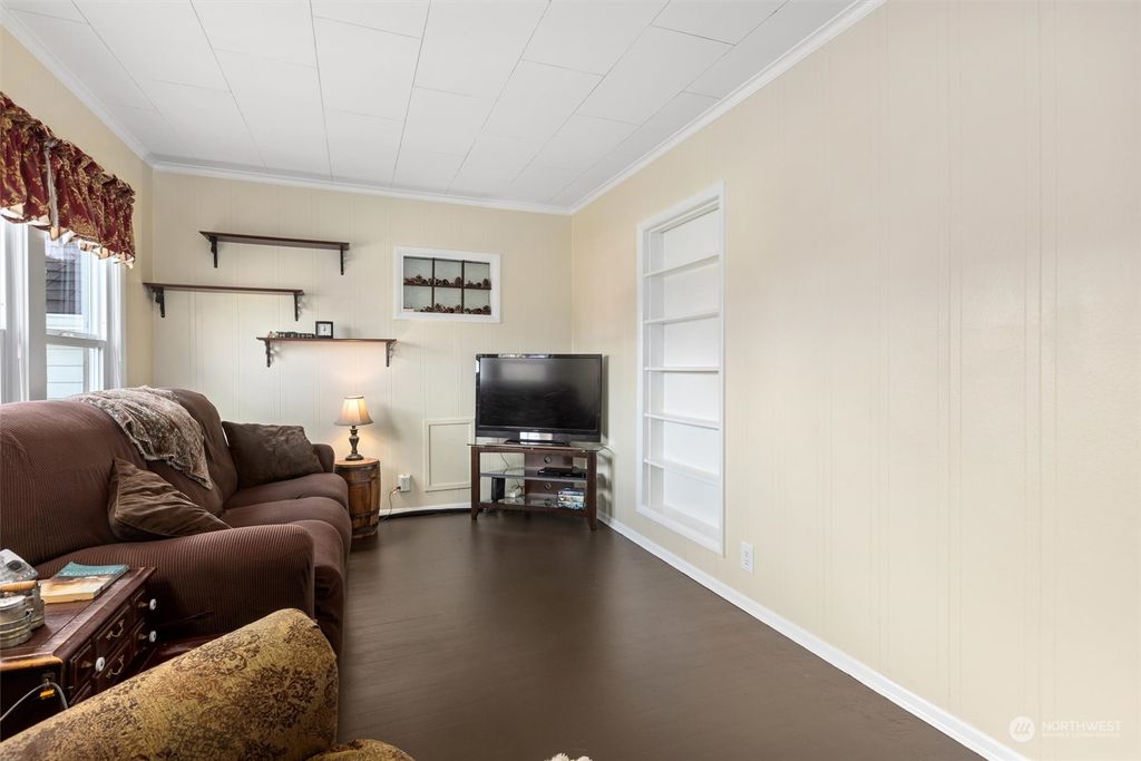 Photo of 1621 Baker Avenue, Everett, WA 98201 (MLS # 2196016)