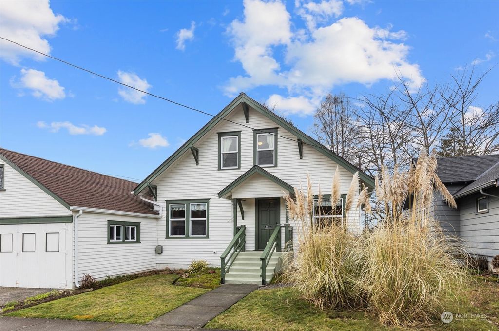 Photo of 1621 Baker Avenue, Everett, WA 98201 (MLS # 2196016)