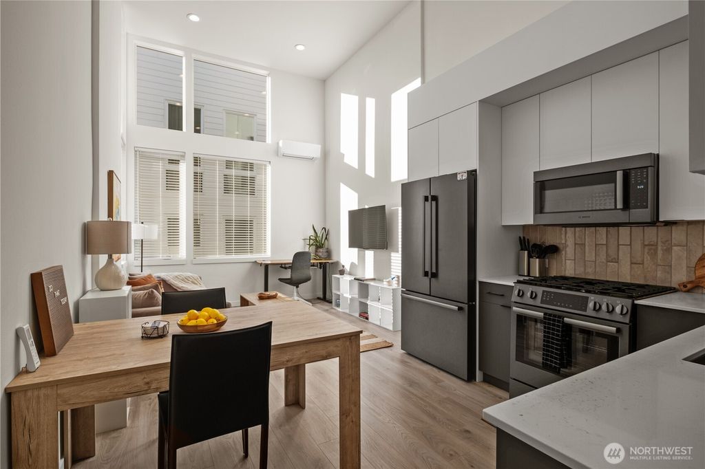 Photo of 916 NW 56th Street #F, Seattle, WA 98107 (MLS # 2388352)