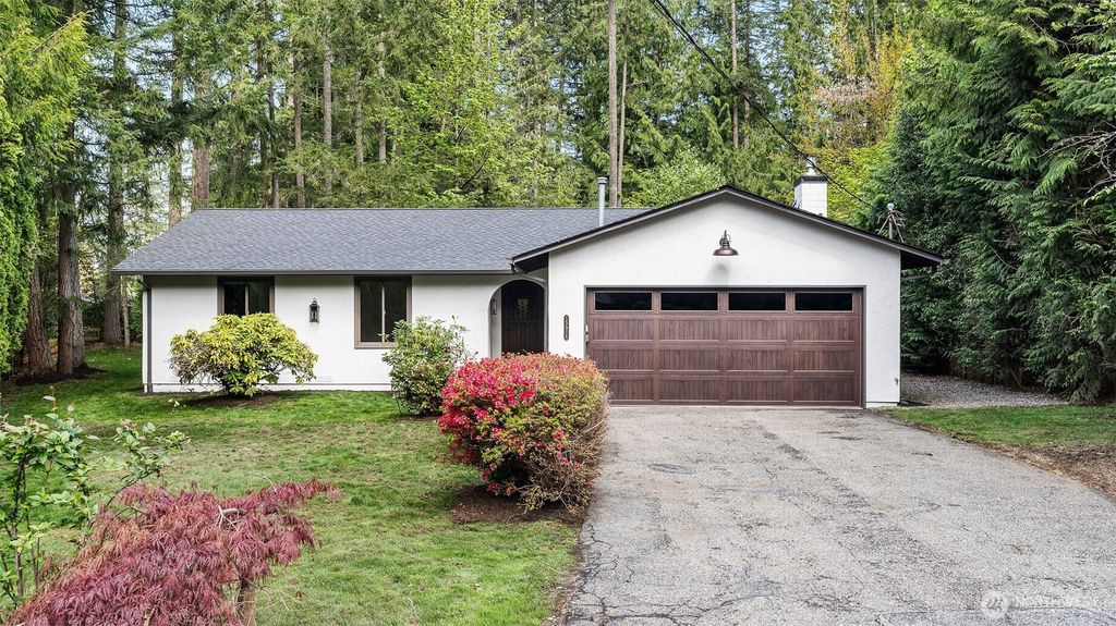 Photo of 15916 183rd Place NE, Woodinville, WA 98072 (MLS # 2368690)