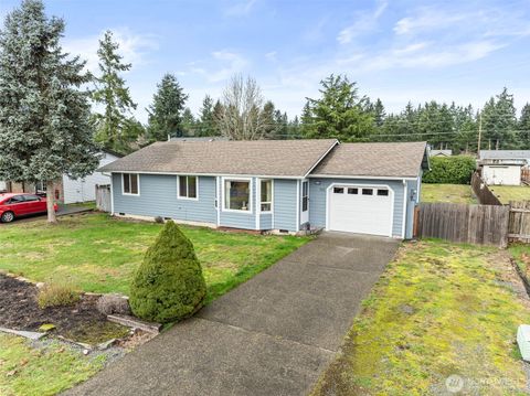 Photo of 304 Olympia Street E, Rainier, WA 98576 (MLS # 2465041)