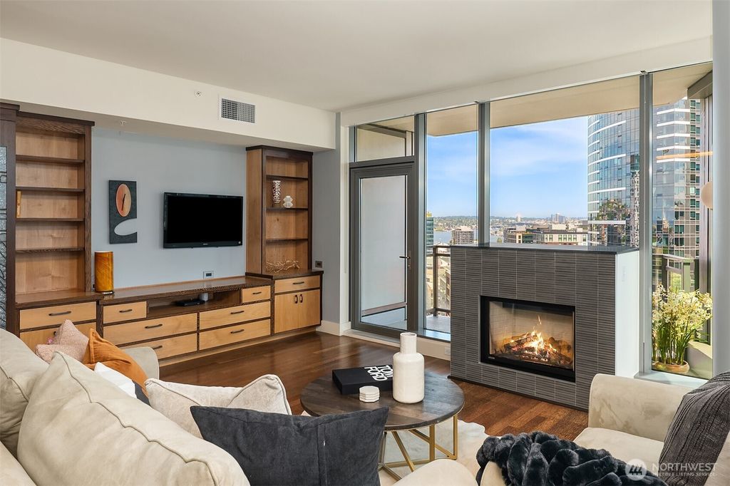 Photo of 820 Blanchard Street #1605, Seattle, WA 98121 (MLS # 2529408)