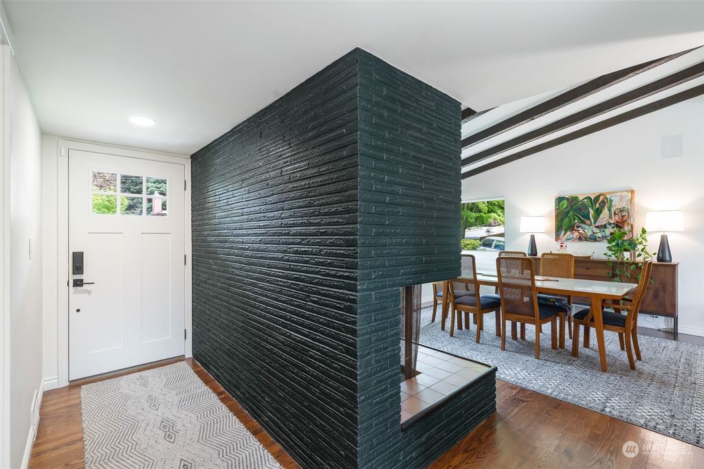 Photo of 4211 NE 68th St St, Seattle, WA 98115 (MLS # 2235235)