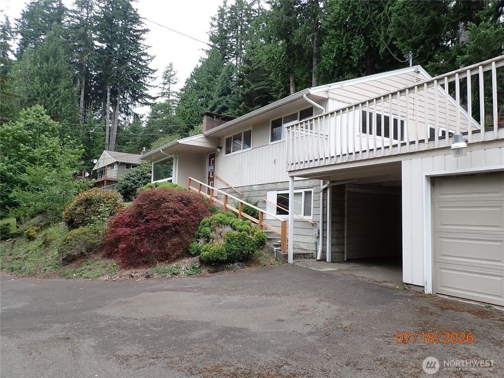 Photo of 620 W Harriet Avenue, Montesano, WA 98563 (MLS # 2557140)