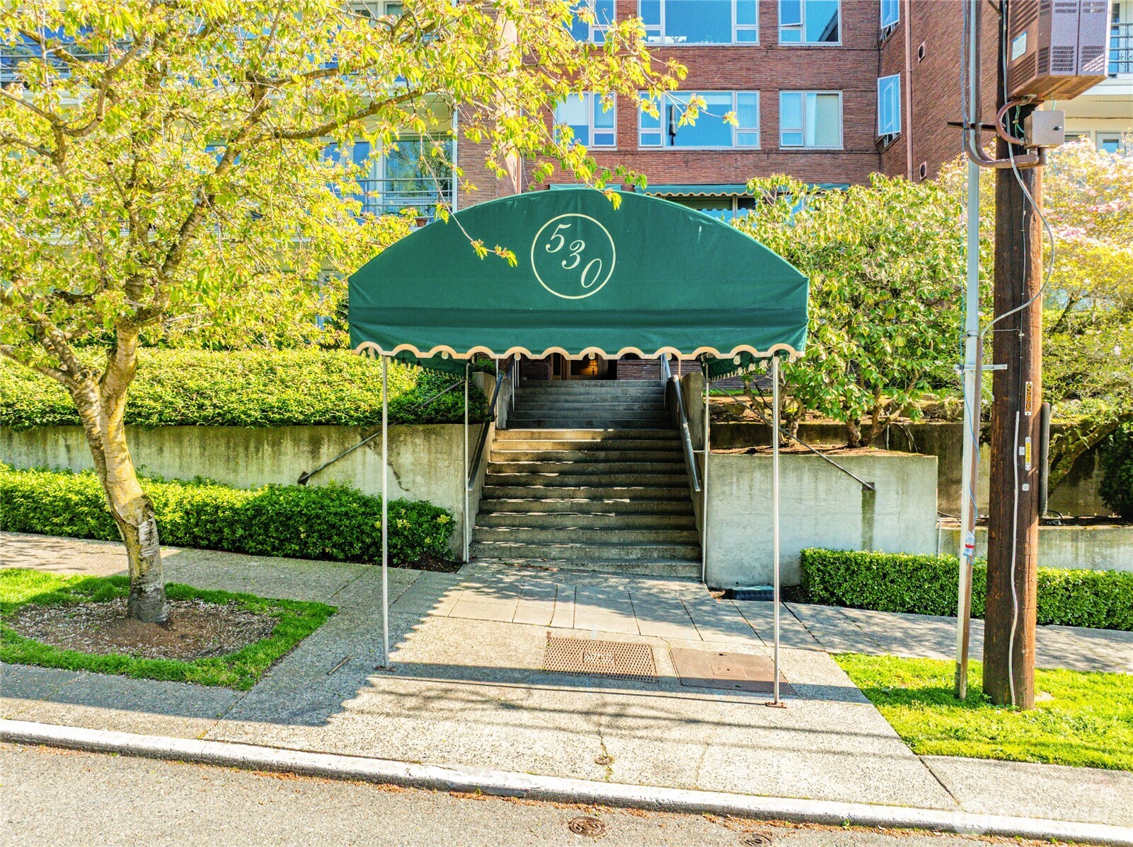 530 W Olympic Place 203