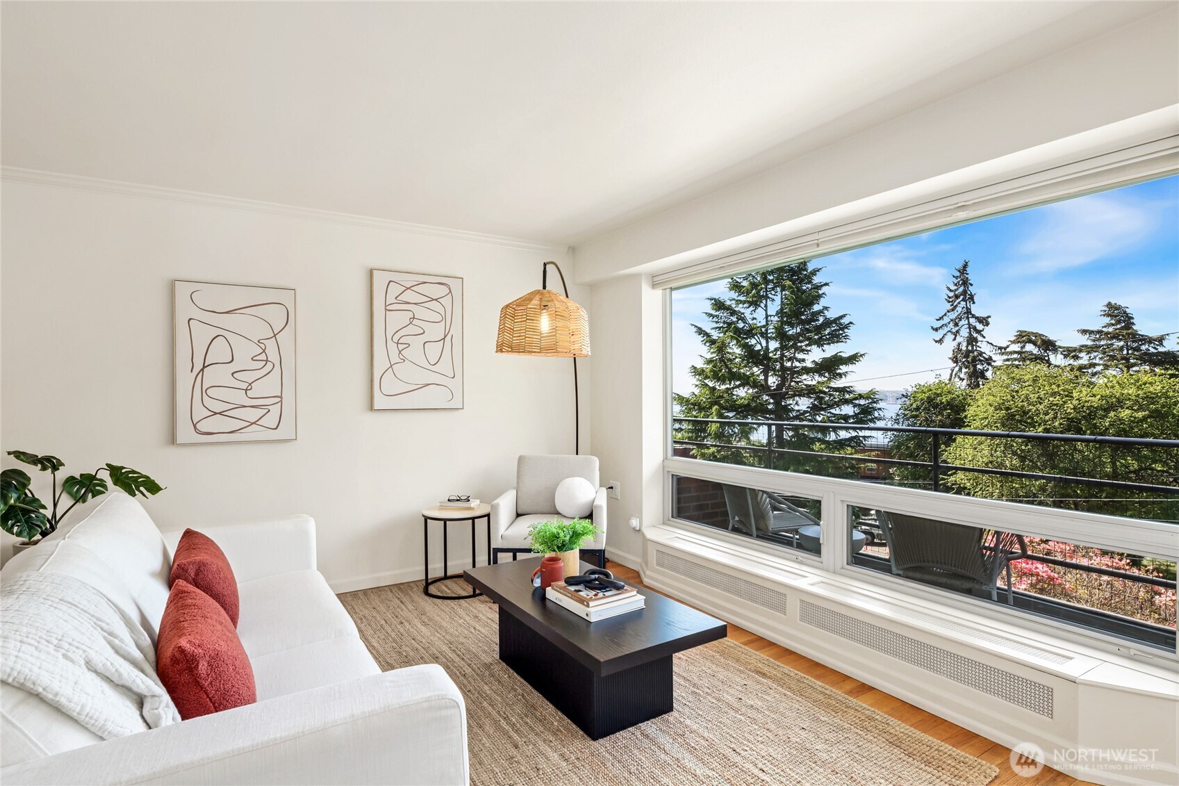 530 W Olympic Place 203