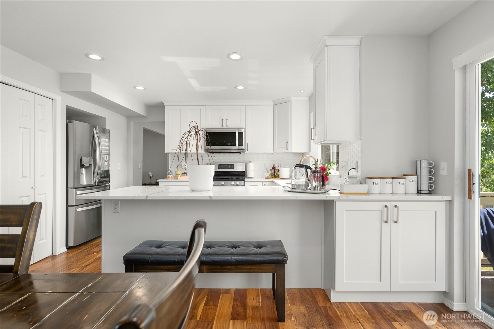 Renton, Washington 98055, United States, 5 Bedrooms Bedrooms, ,3 BathroomsBathrooms,Residential,Active,189882