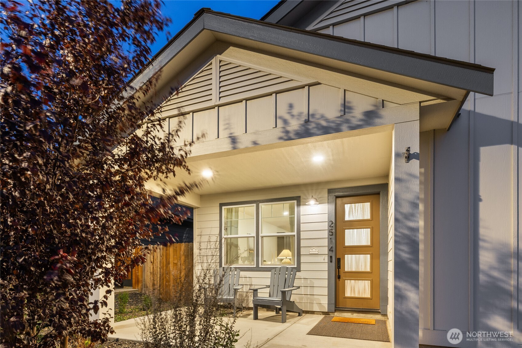 2514 N Benjamin Lane