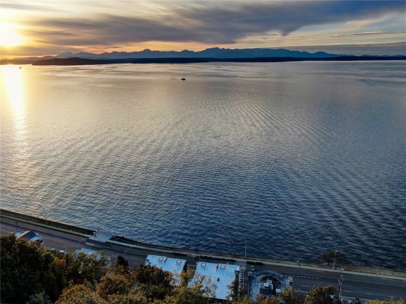 1388 Alki Avenue SW 202
