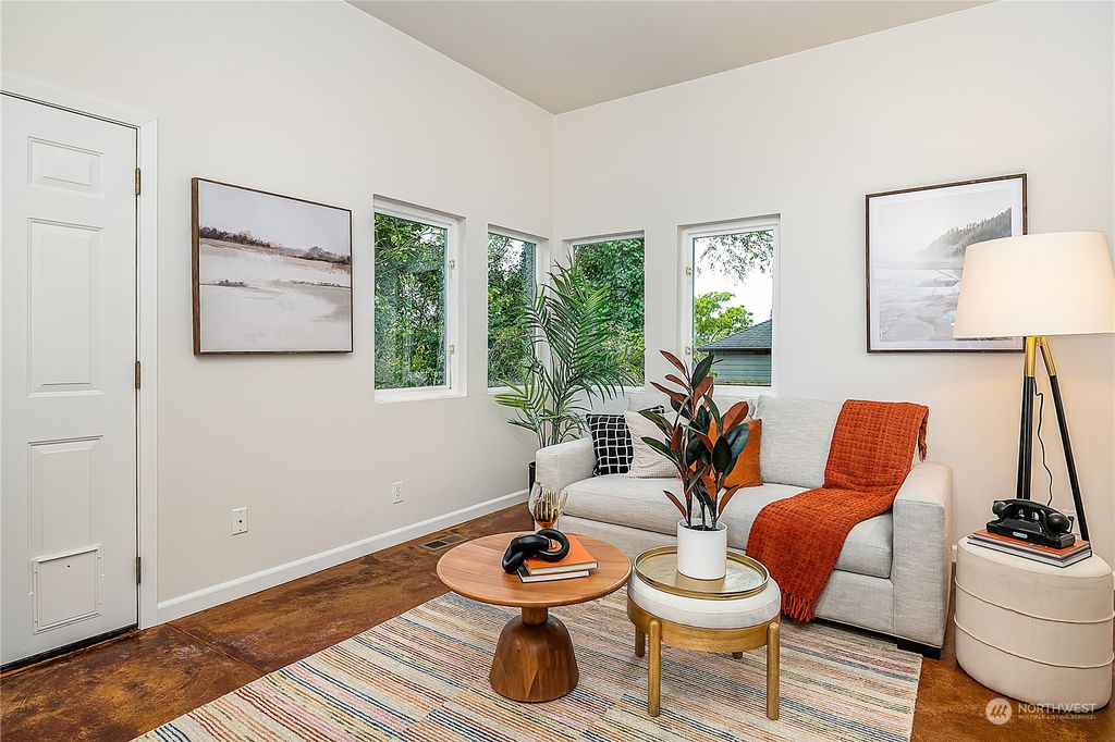 Photo of 1315 Yakima Avenue S, Seattle, WA 98144 (MLS # 2304846)