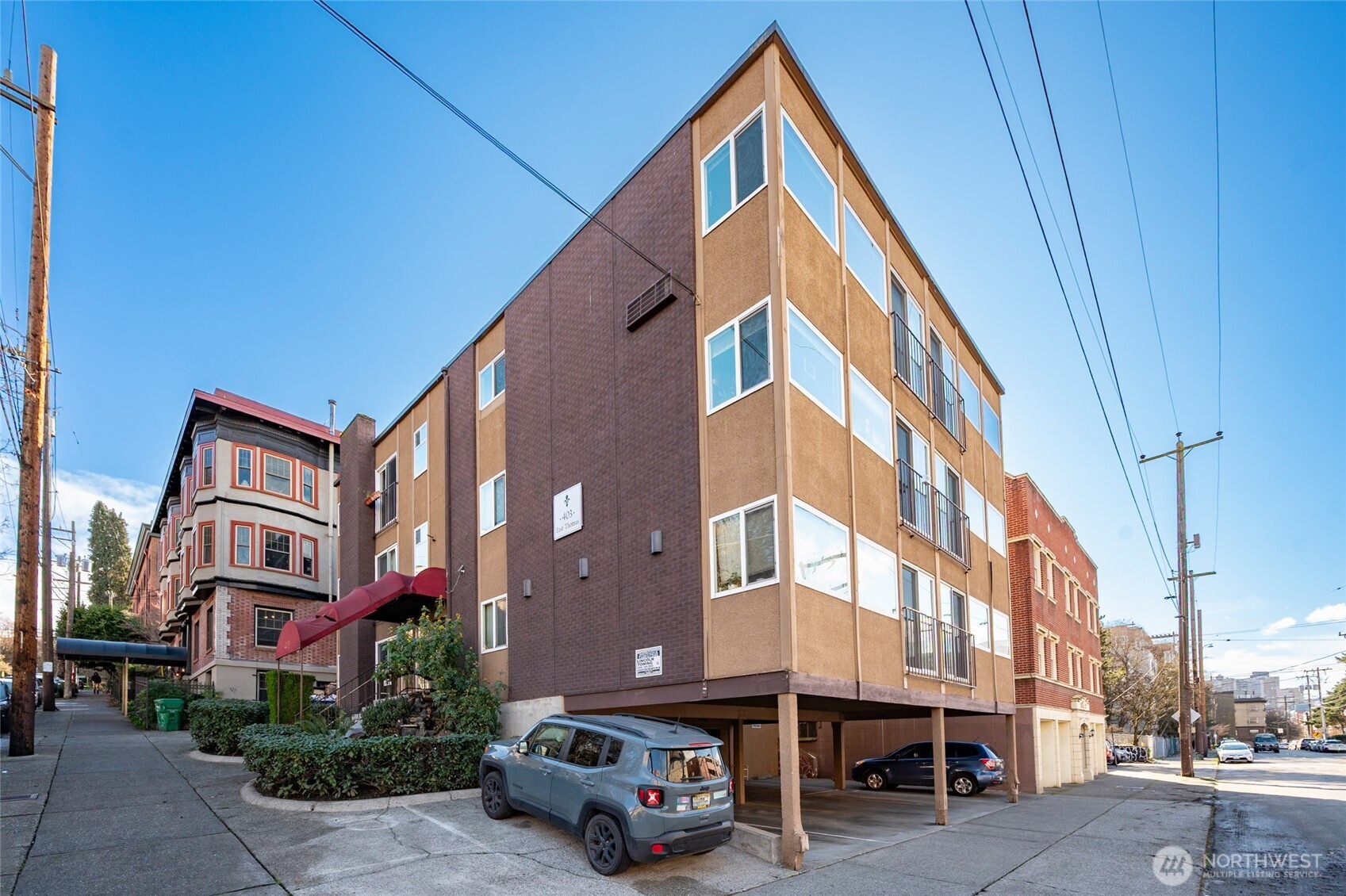 403 E Thomas Street 1-9