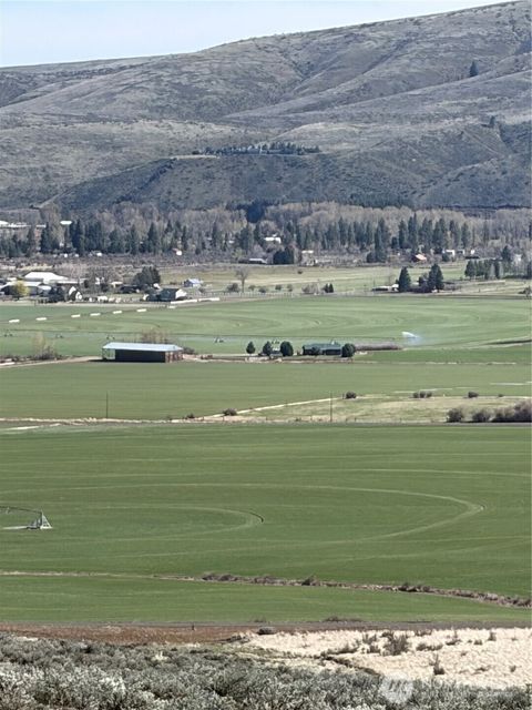 Photo of 0 High Ranch Road, Ellensburg, WA 98926 (MLS # 2502578)