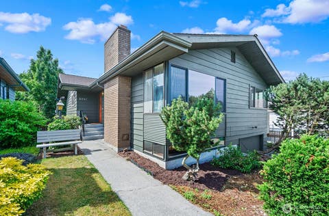 Photo of 3751 SW Rose Street, Seattle, WA 98126 (MLS # 2545262)
