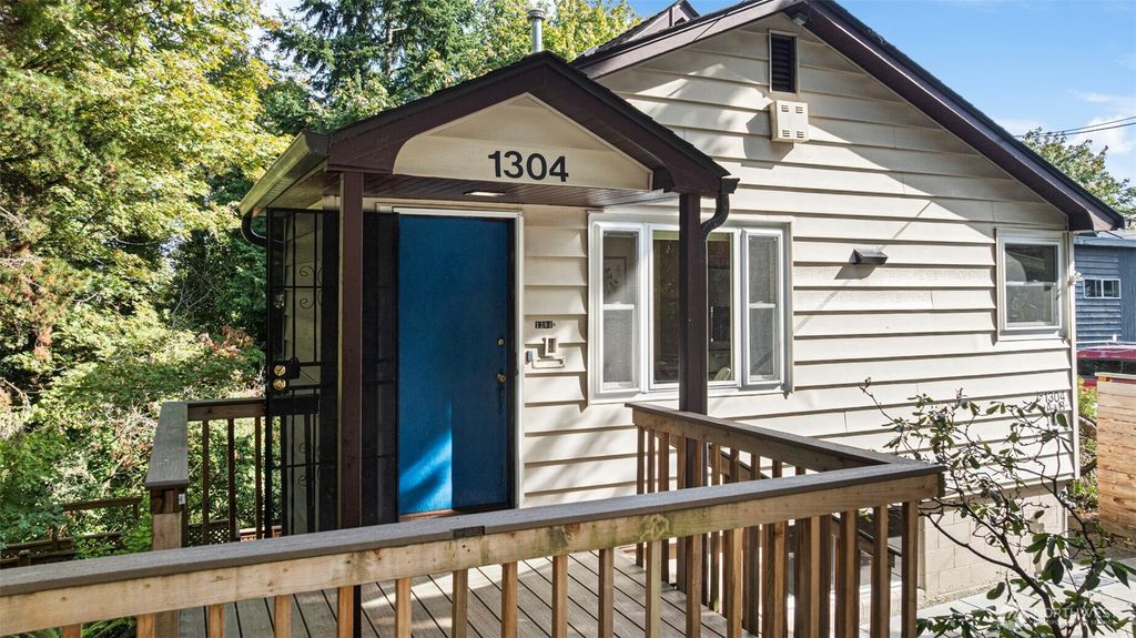 Photo of 1304 15th Avenue S, Seattle, WA 98144 (MLS # 2439303)