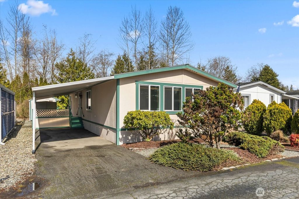 Photo of 5900 64th Street NE #225, Marysville, WA 98270 (MLS # 2346151)