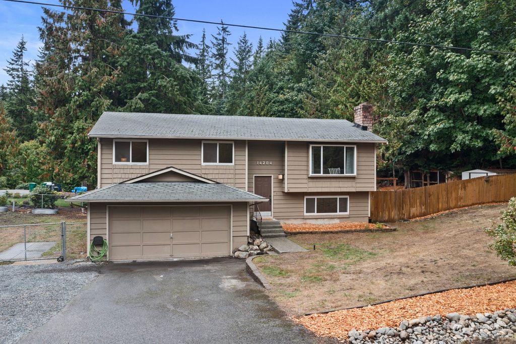 Photo of 14204 59th Avenue W, Edmonds, WA 98026 (MLS # 2165674)