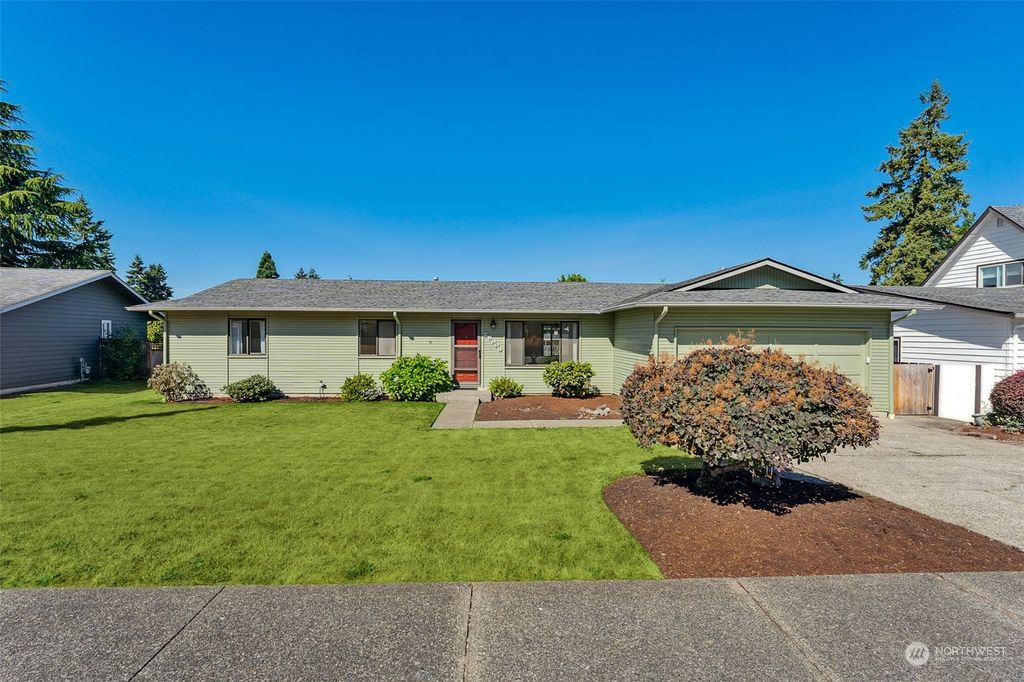 Photo of 26009 14th Place S, Des Moines, WA 98198 (MLS # 2151330)