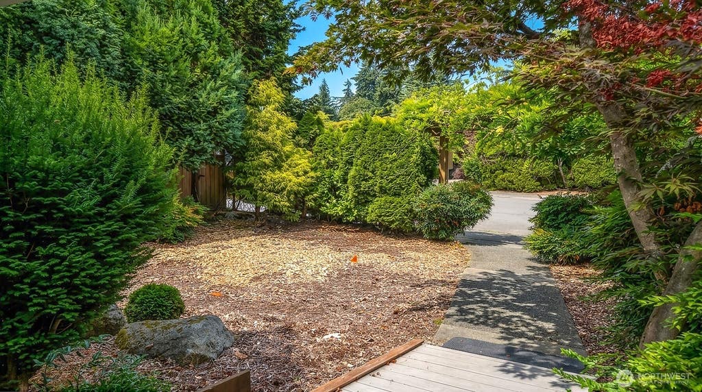 Photo of 10923 NE 120th Street, Kirkland, WA 98034 (MLS # 2573183)