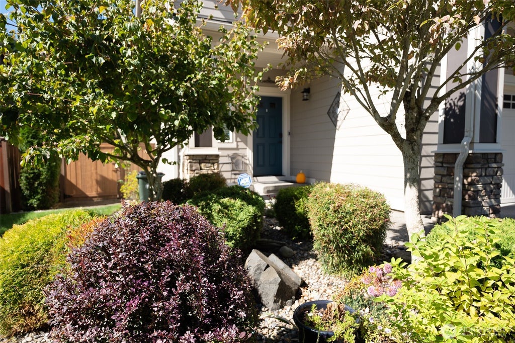 Photo of 3843 Southlake Drive SE, Lacey, WA 98503 (MLS # 2583284)
