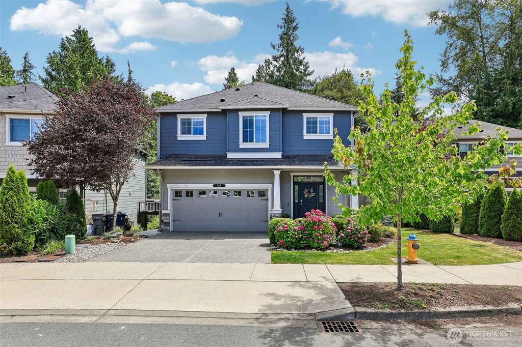 Photo of 709 SE 101st Avenue SE, Lake Stevens, WA 98258 (MLS # 2557835)