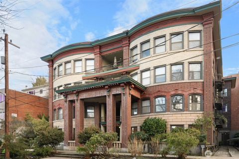 Photo of 626 13th Avenue E #3, Seattle, WA 98102 (MLS # 2482951)