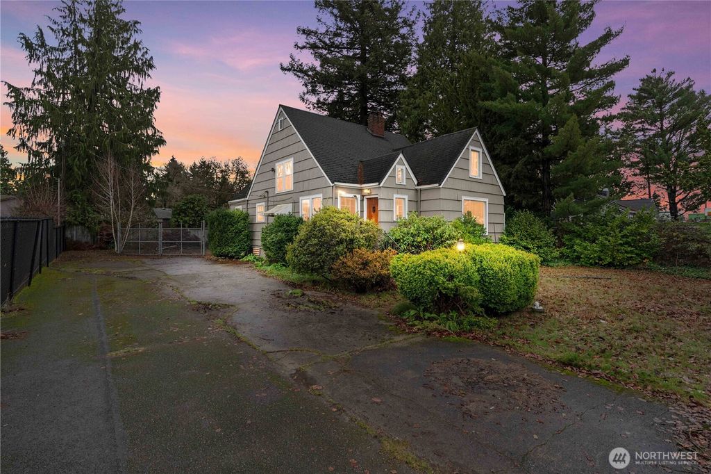 Photo of 6311 Pacific Avenue, Tacoma, WA 98408 (MLS # 2461620)