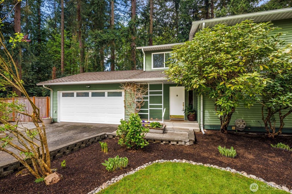 Photo of 12103 NE 150th Street, Kirkland, WA 98034 (MLS # 2364768)