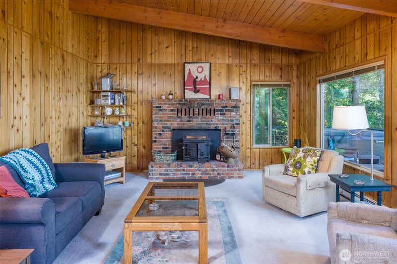 1368 Channel Road