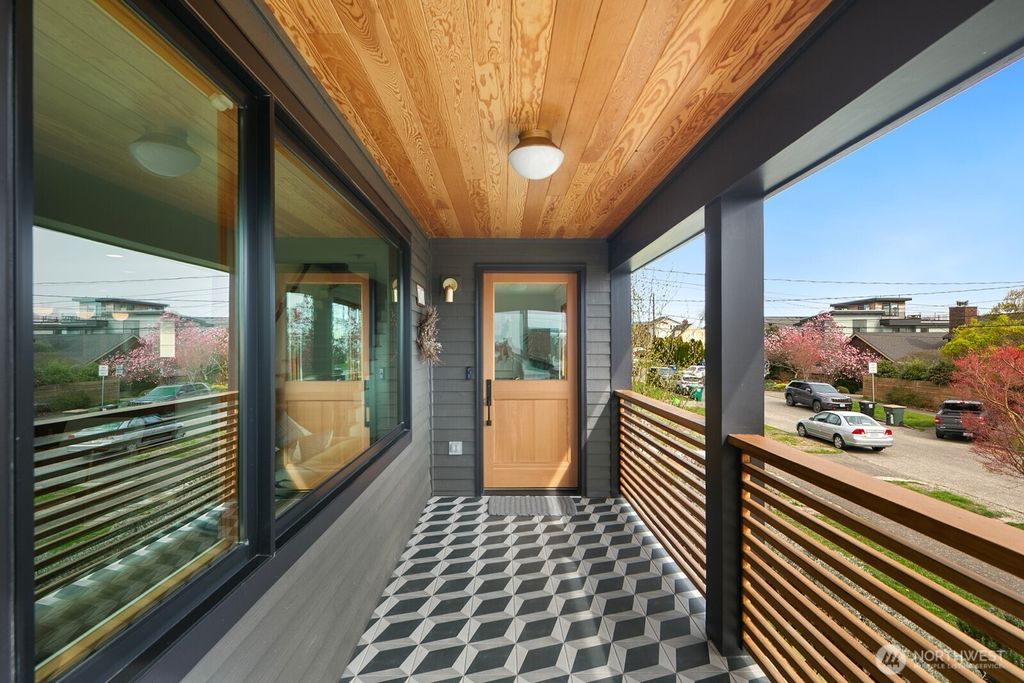 Photo of 2507 27th Avenue W, Seattle, WA 98199 (MLS # 2496744)